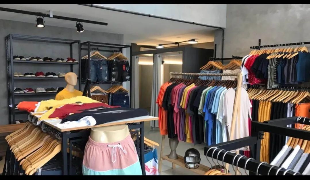 Vendo Estrutura completa de loja de roupas - oportunidade  - Foto 3
