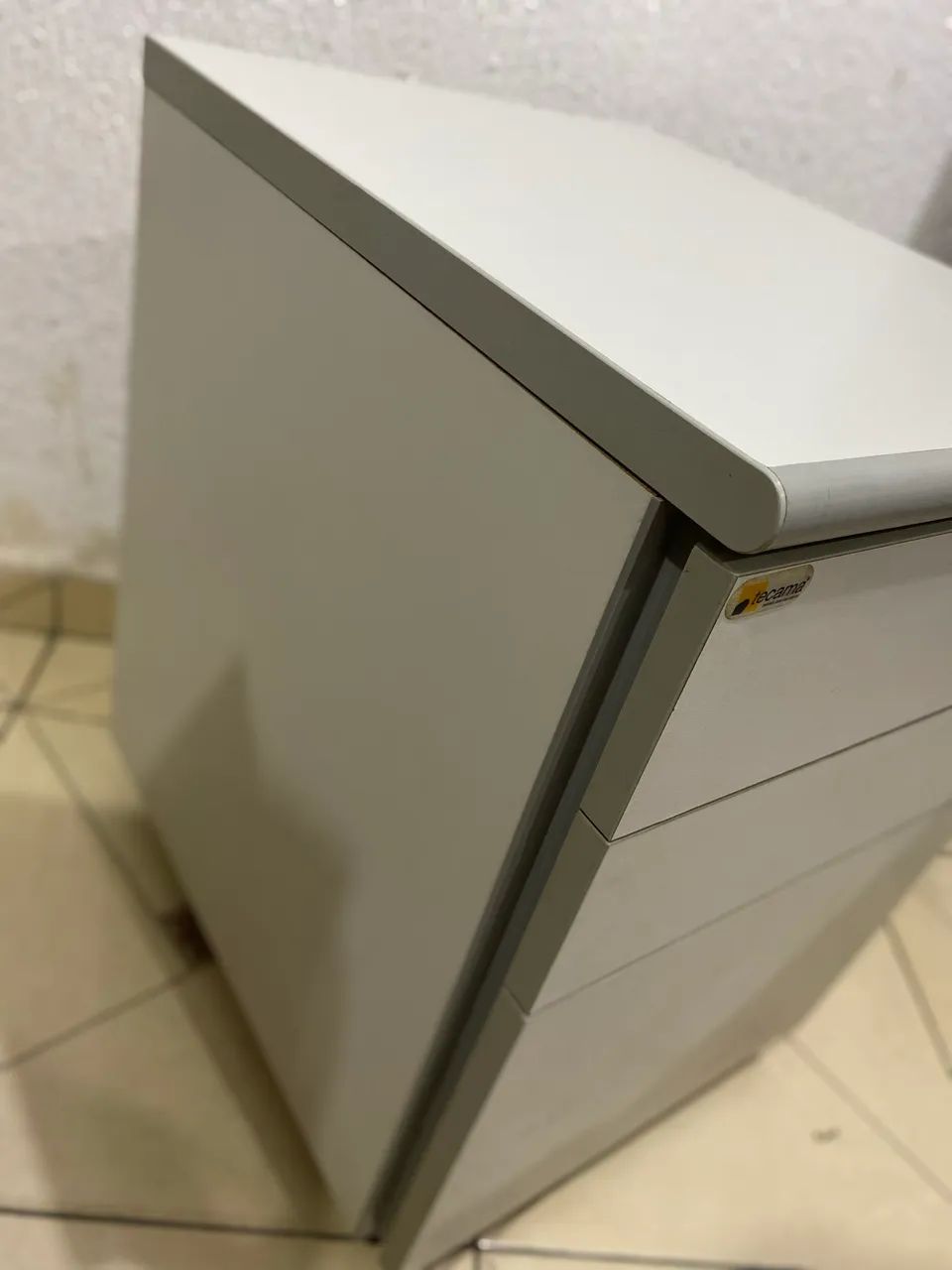Gaveteiro para escritório com Chave, 3 gavetas e rodinhas - Foto 5