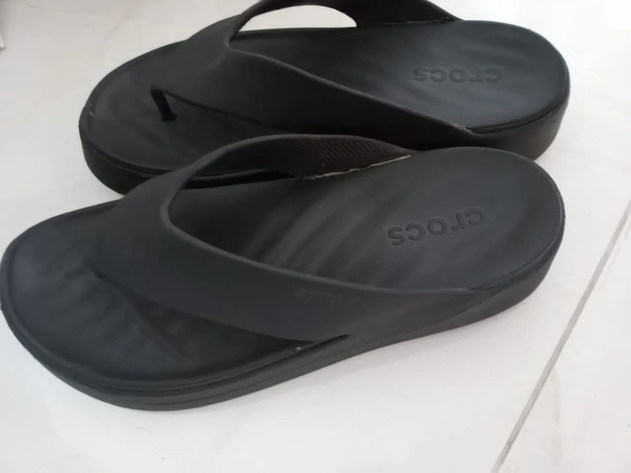 Crocs original tamanho 39 - Foto 2