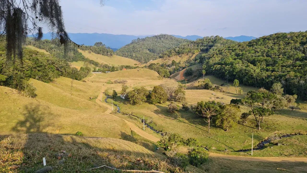 Sitio com bela vista em Águas Mornas - SC