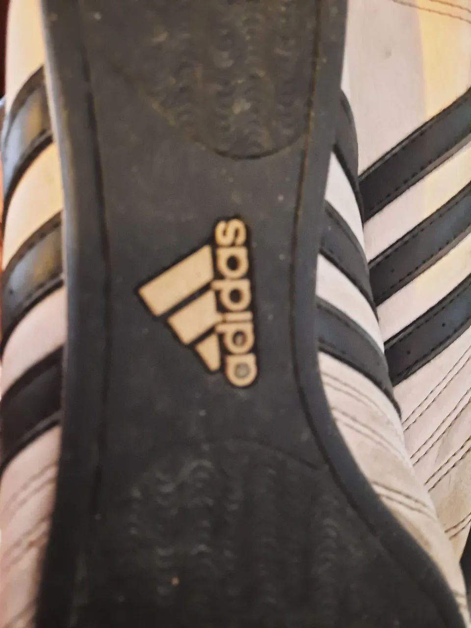 Chuteira adidas 41 - Foto 3