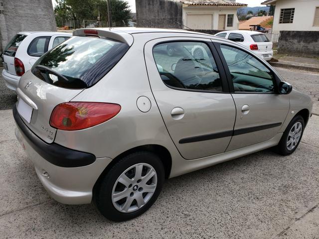 Peugeot 206 1.4 Presence Ano 2008 - Foto 5