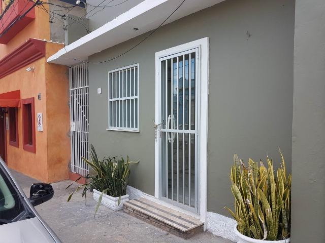 Espaço com pé direito alto para estúdio de dança, pilates, etc. no alto do Rio Vermelho