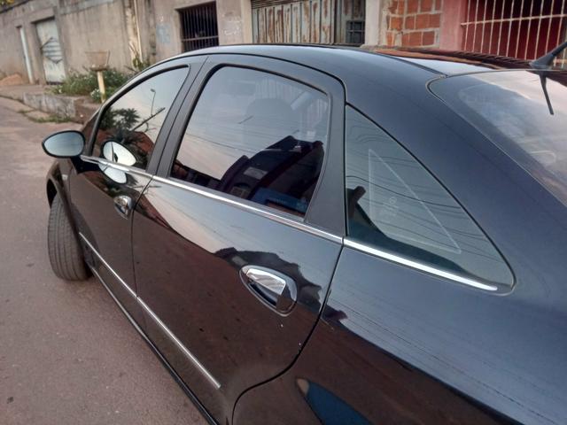 Vende-se um Fiat línea 12/13,.28000 , apena 64km - Foto 3