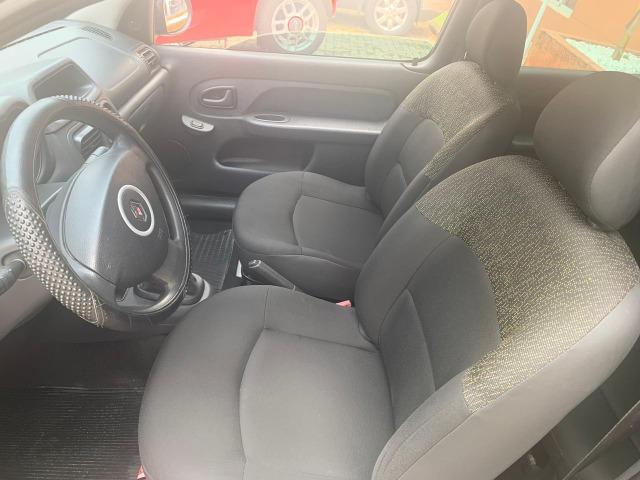 Renault Clio autent 1.0 Flex - Foto 8