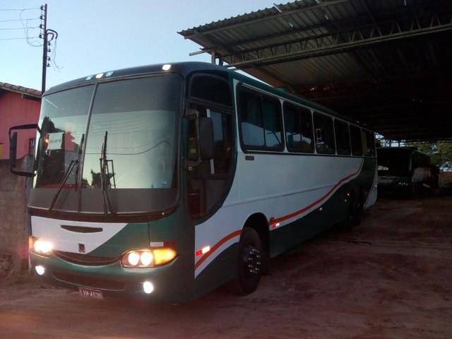 Vendo troco em um mais novo Scania dianteiro ar WC 6 pneus 2 cobertos - Foto 2