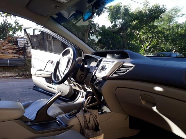 Honda Civic 2012/13 Automático - Manutenção impecável!! pneus novos - Foto 12