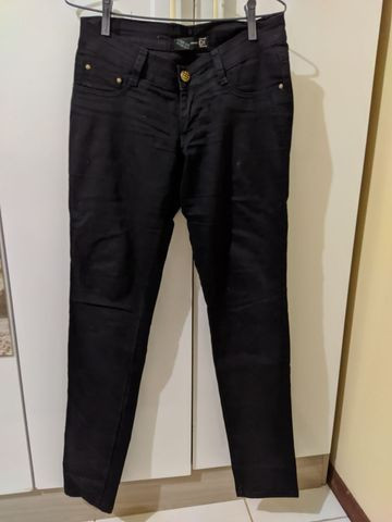Calça jeans preta tam 36