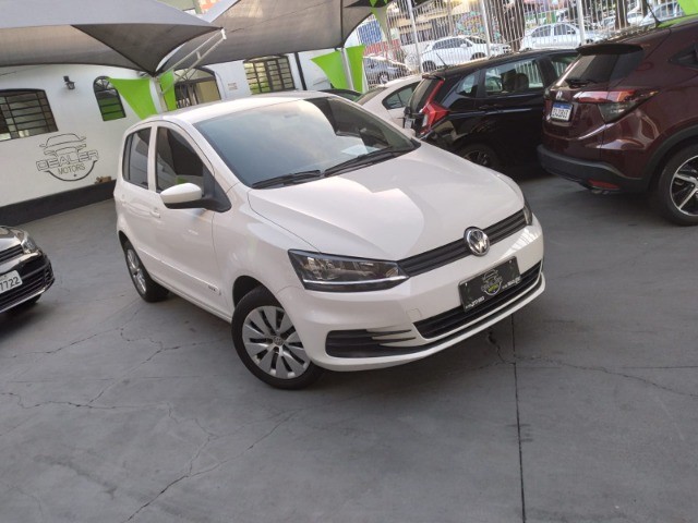 VOLKSWAGEN FOX 1.0 TRENDLINE COMPLETO BAIXO KM ÓTIMO ESTADO DE CONSERVAÇÃO