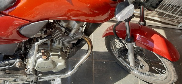 TITAN 125 2002 COMPLETA TUDO ZERA SÓ PEGAR E ANDAR