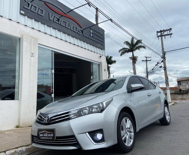 TOYOTA COROLLA GLI 1.8 MANUAL