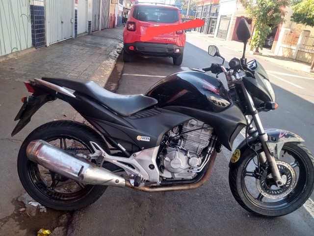 MOTO CB 300 2010