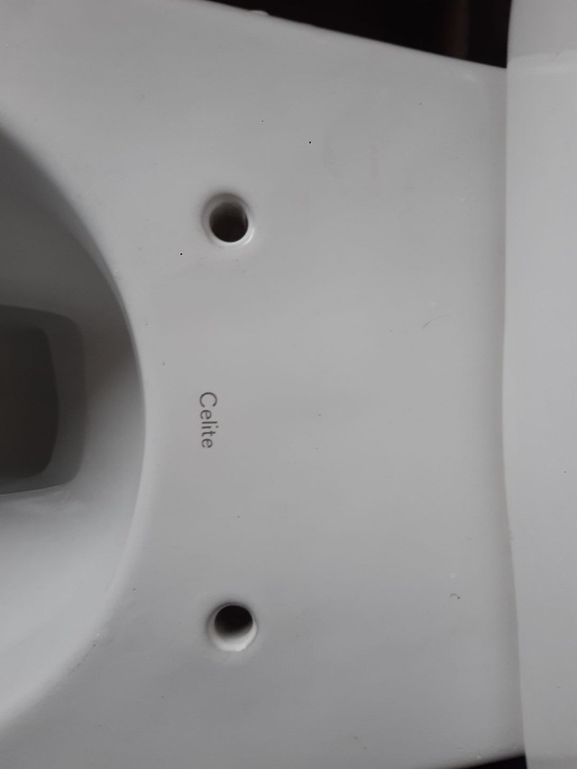 Vaso acoplado celite série luxo semi novo - Foto 6