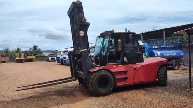 Empilhadeira Linde 16 toneladas 