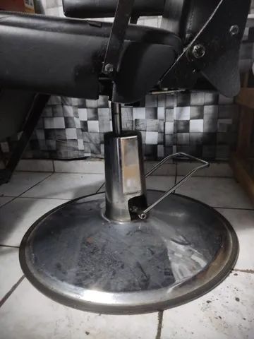 Vendo cadeira de barbeiro Milão Marri - Equipamentos e mobiliário - Vila  Isabel, Rio de Janeiro 1251249844