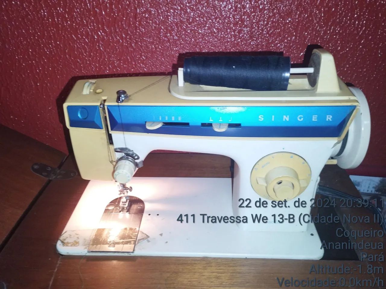 Vendo Máquina de Costura Singer 