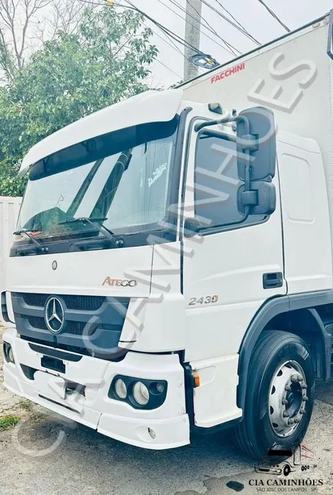 MB ATEGO 2430  LEITO CAMA ANO 16 AUT. BAU 9M - Foto 3