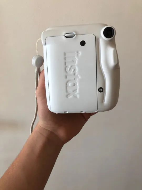 Câmera Instax Mini 11 Branca - Seminova - ACEITO OFERTAS!! - Foto 3
