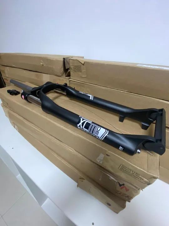 Suspensão Aro 29 Suntour XCM (NOVA NA CAIXA)