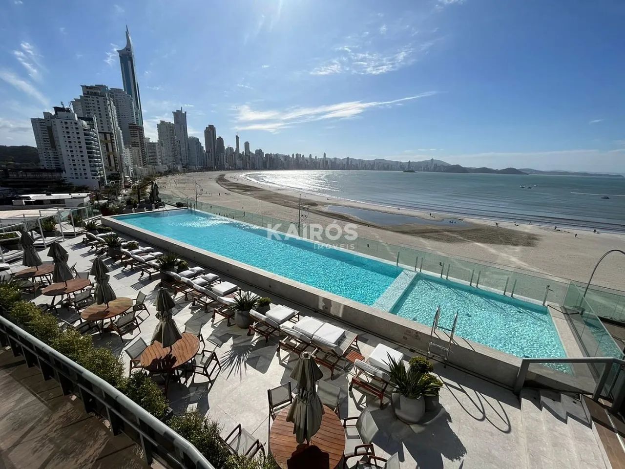 APARTAMENTO A VENDA EDIFICIO PHAROS CECHINEL