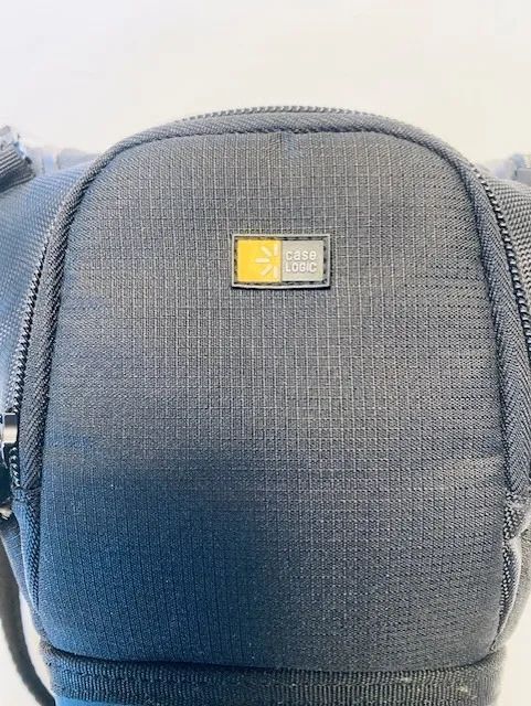 ESTOJO (CASE) MARCA CASE LOGIC PARA MAQ. FOTOGRAFICA REFLEX (marcas de uso - ver foto)  - Foto 3