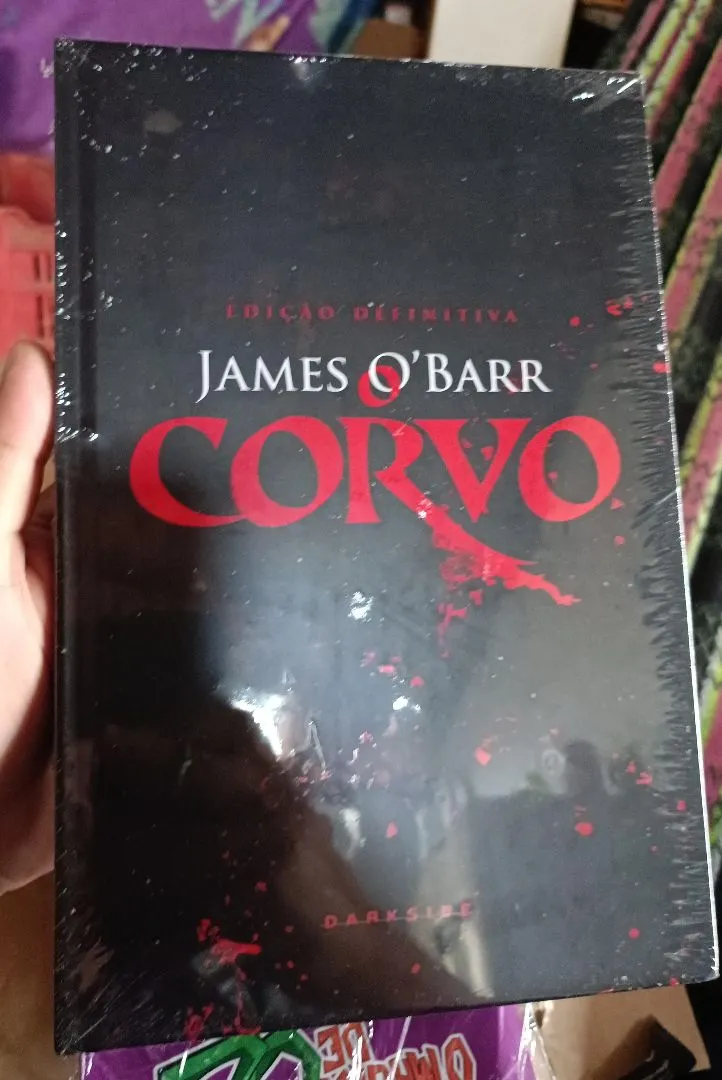HQ O Corvo Edição Definitiva - James O'Barr Lacrada