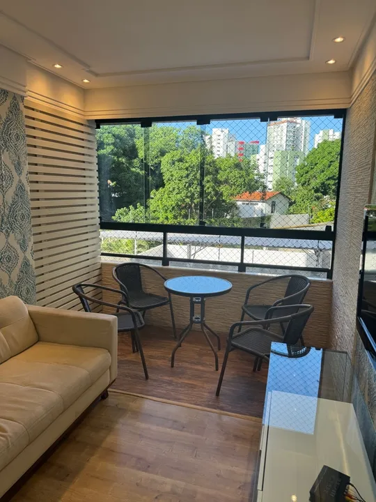 Apartamento nos Aflitos projetado e mobiliado.