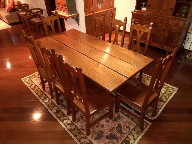 Sala jantar madeira maciça com 8 cadeiras
