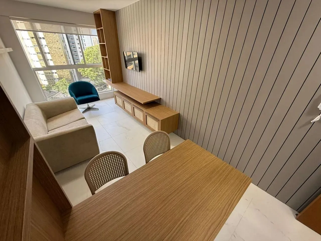 APARTAMENTO PARA ALUGUEL NAS GRAÇAS PREDIO NOVO PRIMEIRO DONO 1 QUARTO DE LUXO TODO MOBILI