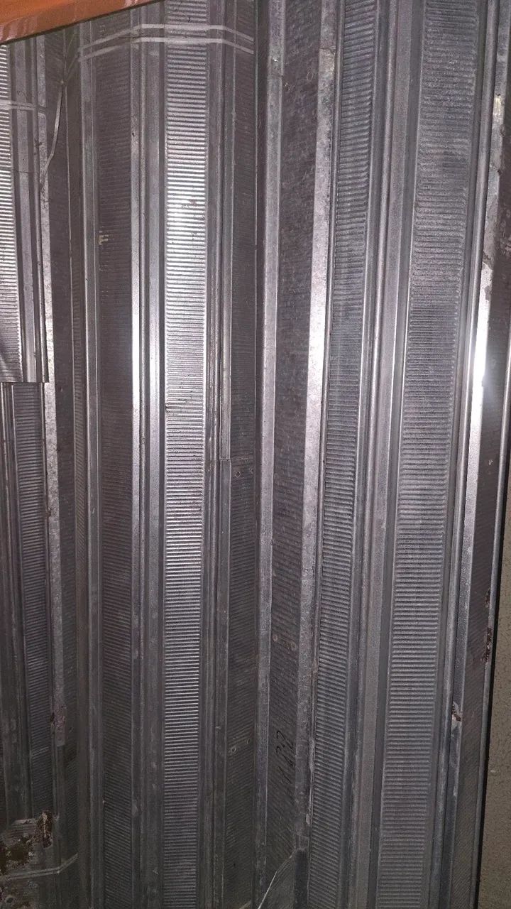 ATENÇÃO OPORTUNIDADE ULTIMAS UNIDADES! PORTAS DE ENROLAR ZERADAS NUNCA FORAM USADAS! - Foto 3