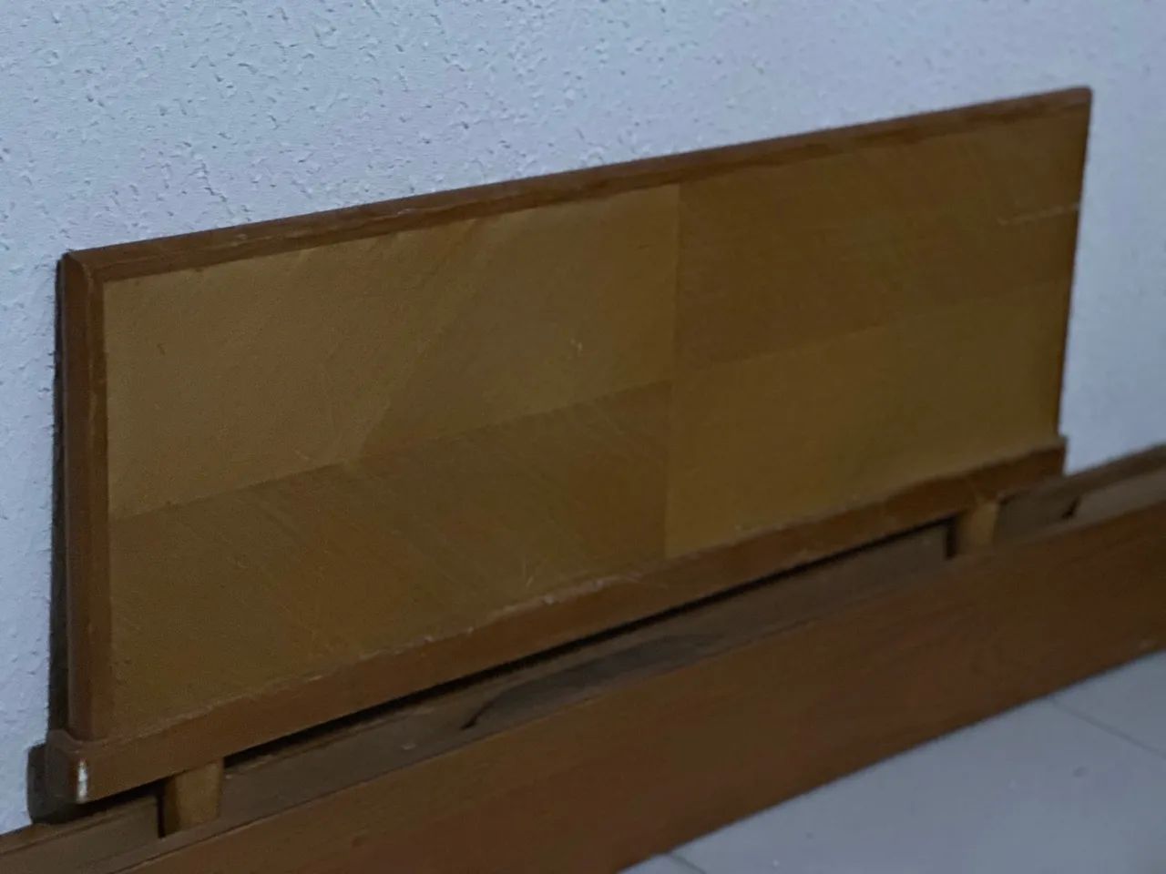 Cama de solteiro Retrô de madeira maciça de 196564374973011330124