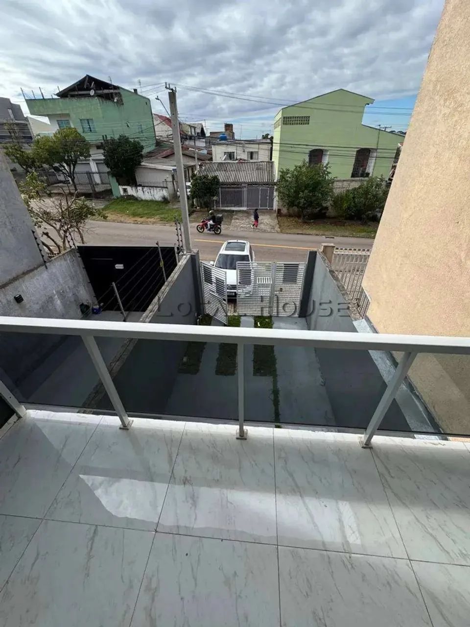 Sobrado à venda em Curitiba, Sítio Cercado, com 3 quartos, 118m² - Foto 3