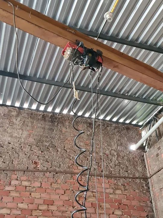 Torre tipo Grua e máquina de cortar granito - Foto 5