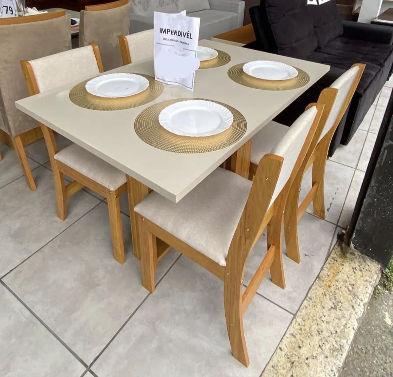 Lindo Conjunto de Mesa com 4 Cadeiras Medida 120x80 - Foto 2