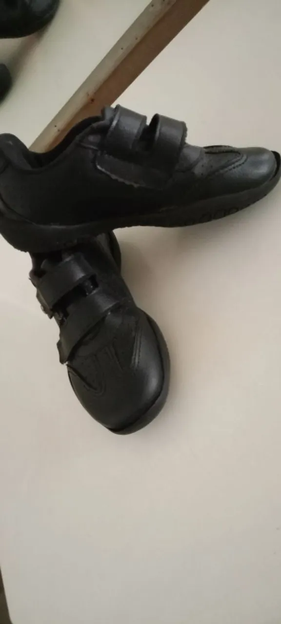 Tênis Infantil Preto com Velcro