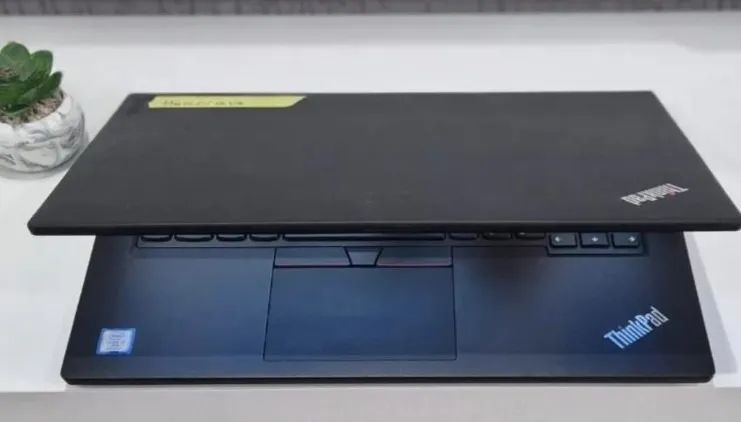 Thinkpad  T480 Alta performance i7 Vpro 8 gen 16gb SSD 512 - Foto 2