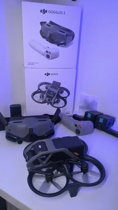 Drone DJI Avata FLY MORE com Óculos DJI Goggles 2