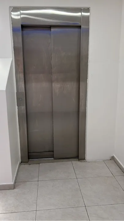 Elevador / plataforma elevatória