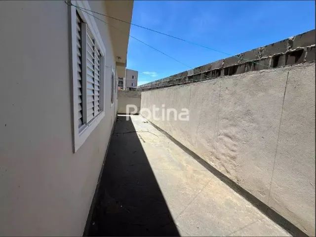 Ótima Casa 3 Quartos + Suíte - Localização bairro Cazeca próximo ao centro - Foto 6