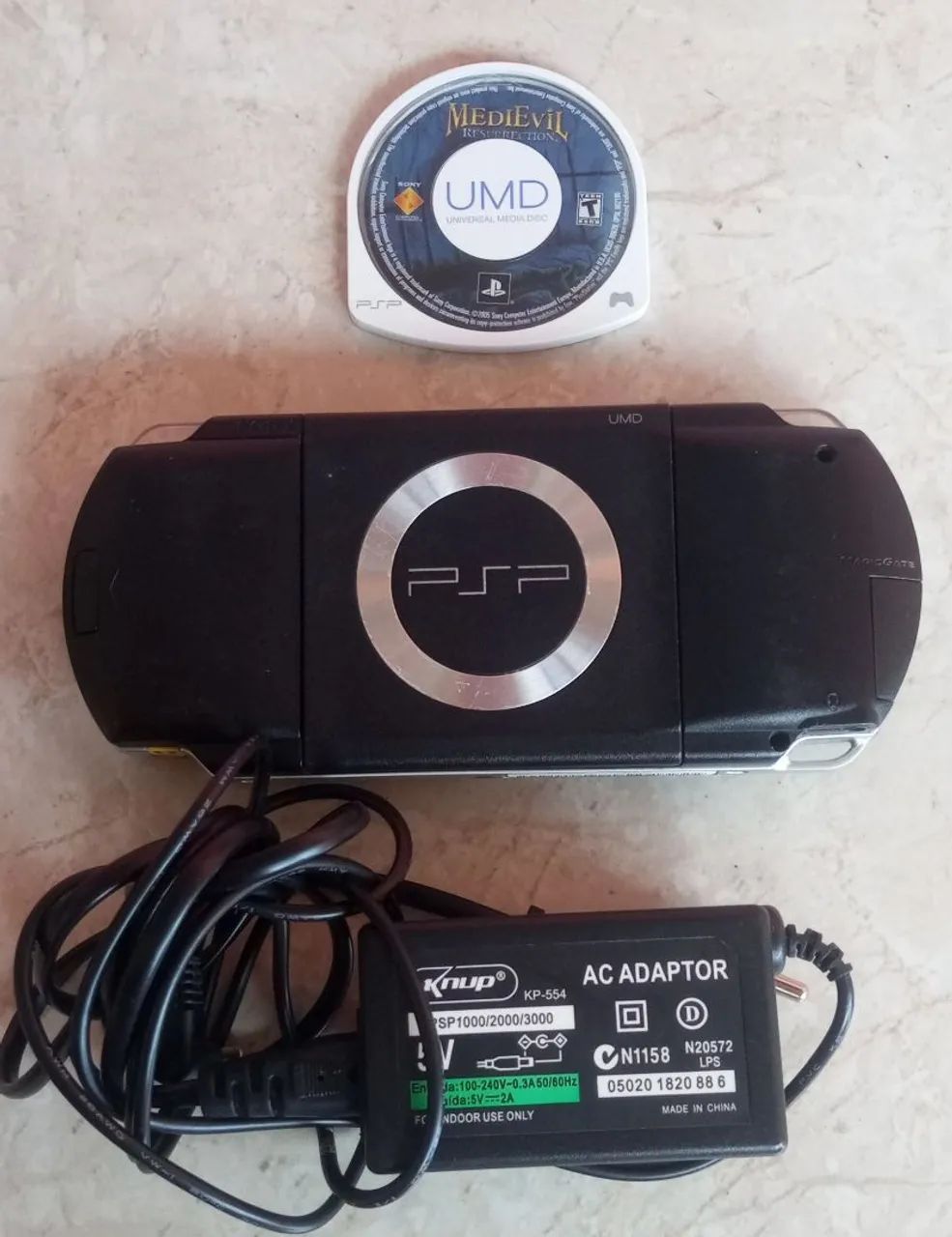 PSP Sony + Jogo Medievil Resurrection