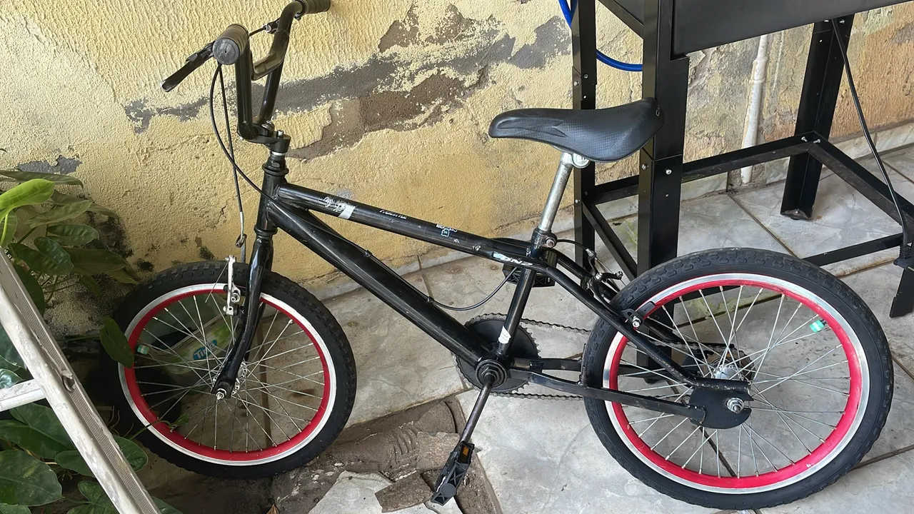 Bicicleta BMX Aro 20