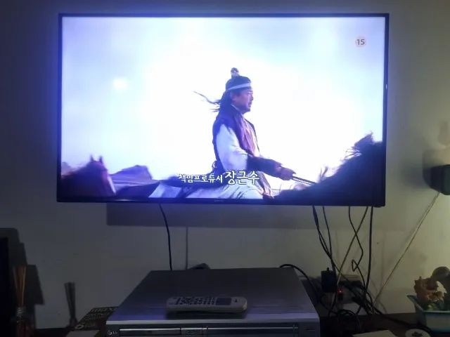 Vídeo Cassete + DVD Dc-596b 6 cabeças com controle remoto Stereo