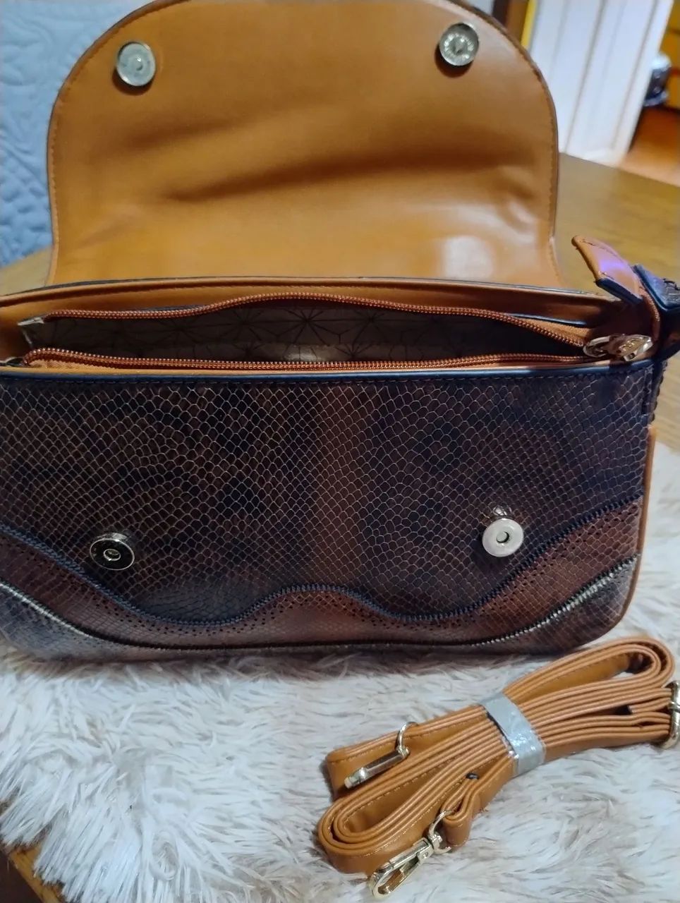 Bolsa de Mão Mondane Bege e Marrom - Foto 3