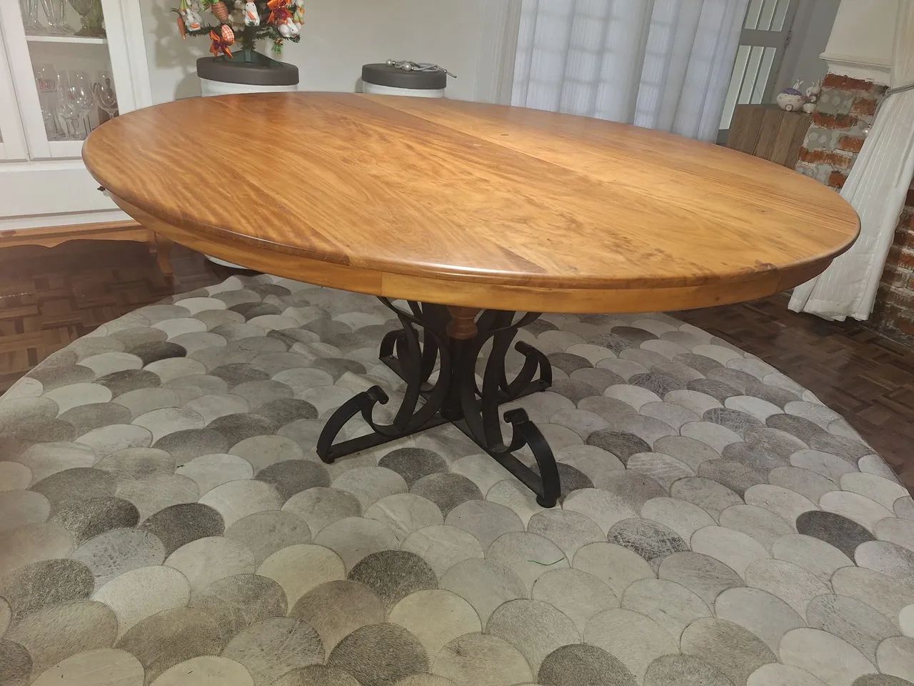 Mesa de jantar redonda em madeira maciça - Foto 2