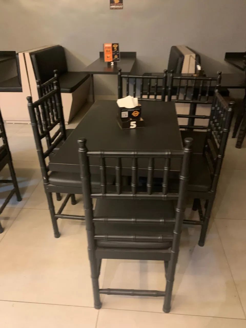 Mobília de hamburgueria  - Foto 2