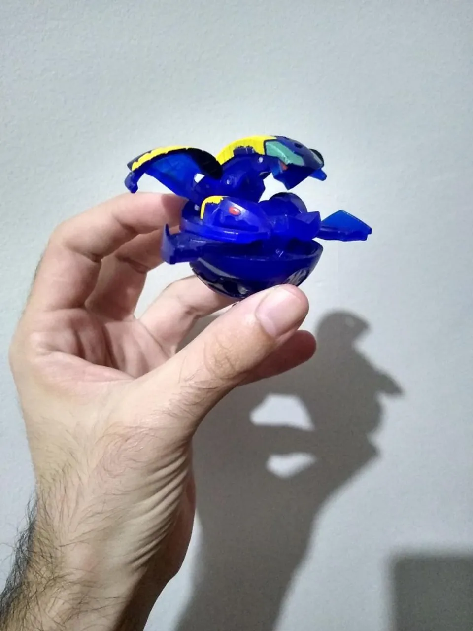 Boneco Bakugan antigo