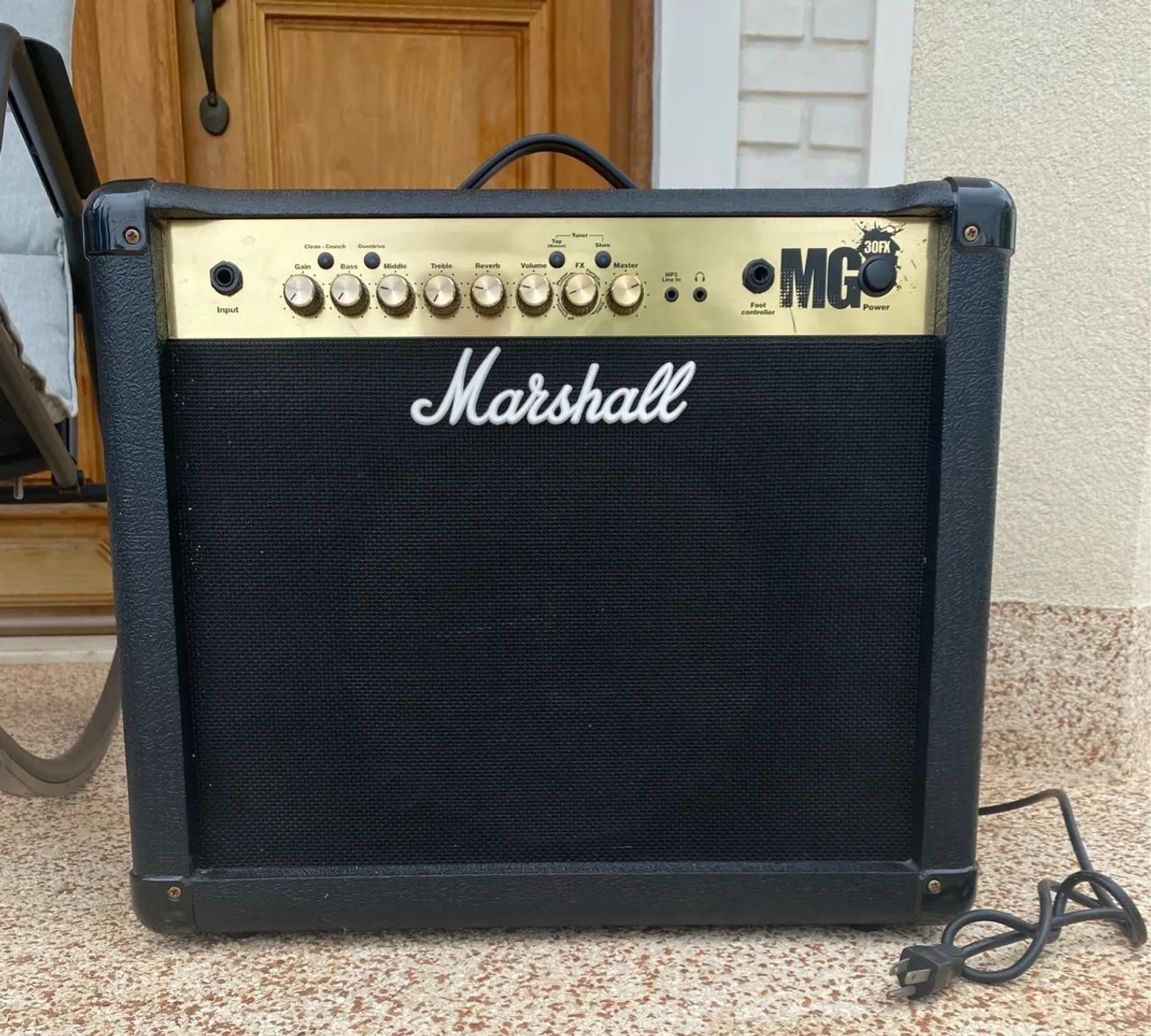 Amplificador Marshall MG30FX 30W