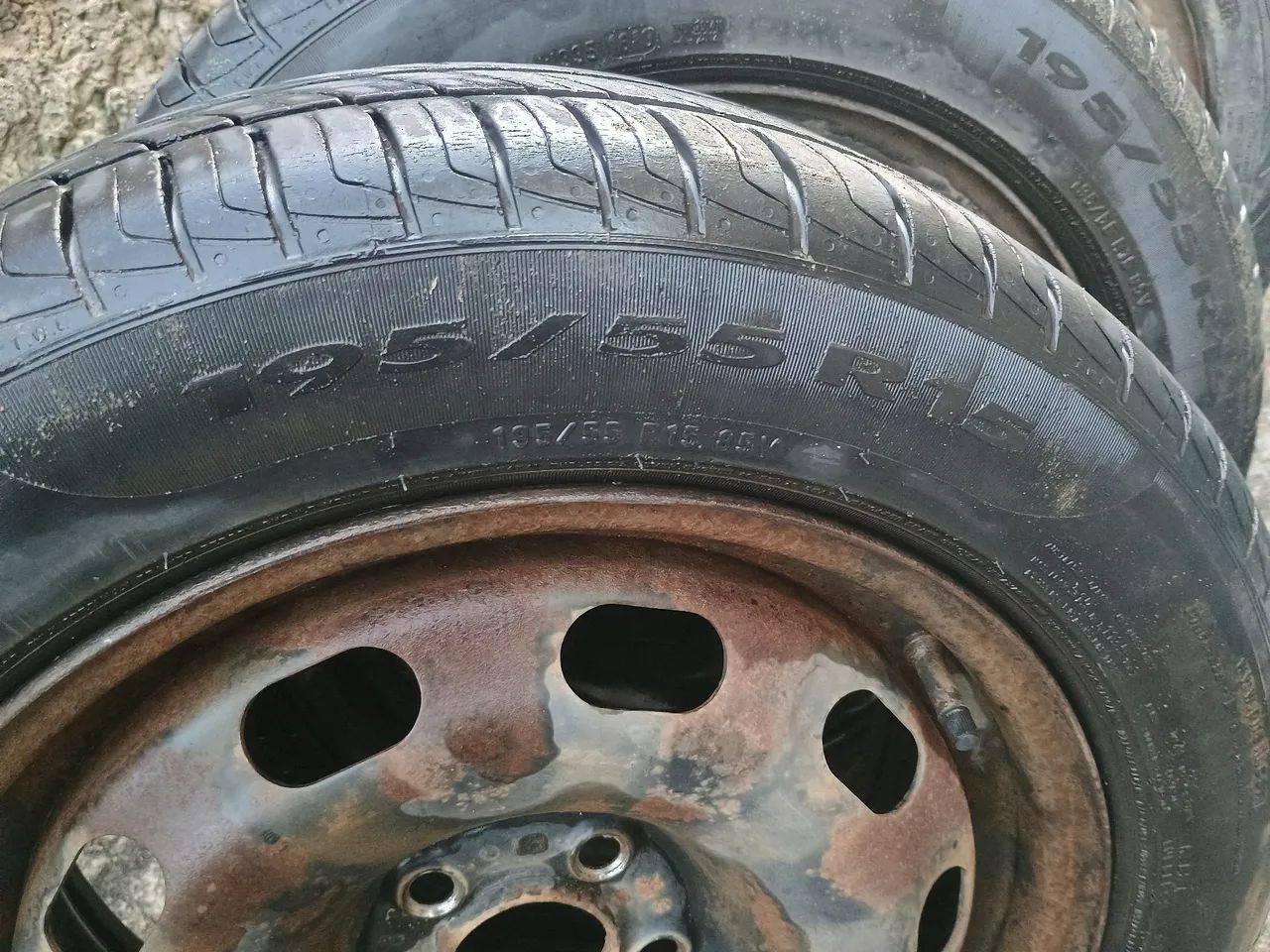 Pneus aro 15 195/55 furação 5x100 - Foto 4