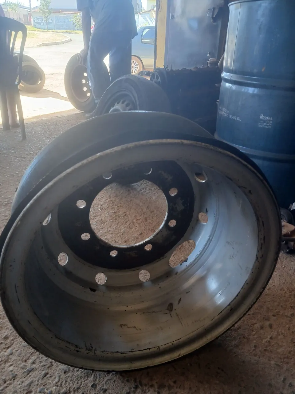 Roda do caminhão iveco