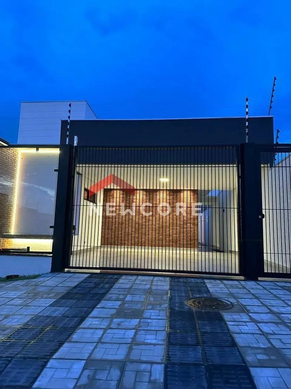 Casa em Rua Pioneiro Jones Sales Pontes - Jardim Munique - Maringá/PR - Foto 2